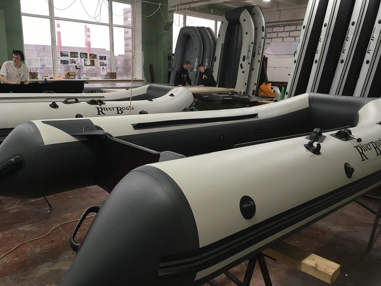 Лодка ПВХ RiverBoats — 410 (Киль)
