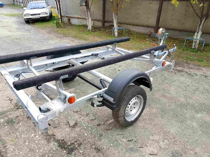 Прицеп "Водник" (8213 А5)