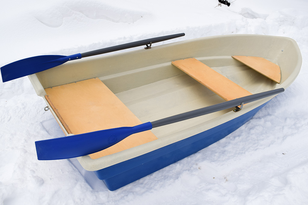 Моторно-гребная стеклопластиковая лодка картоп ВИЗА Легант-280