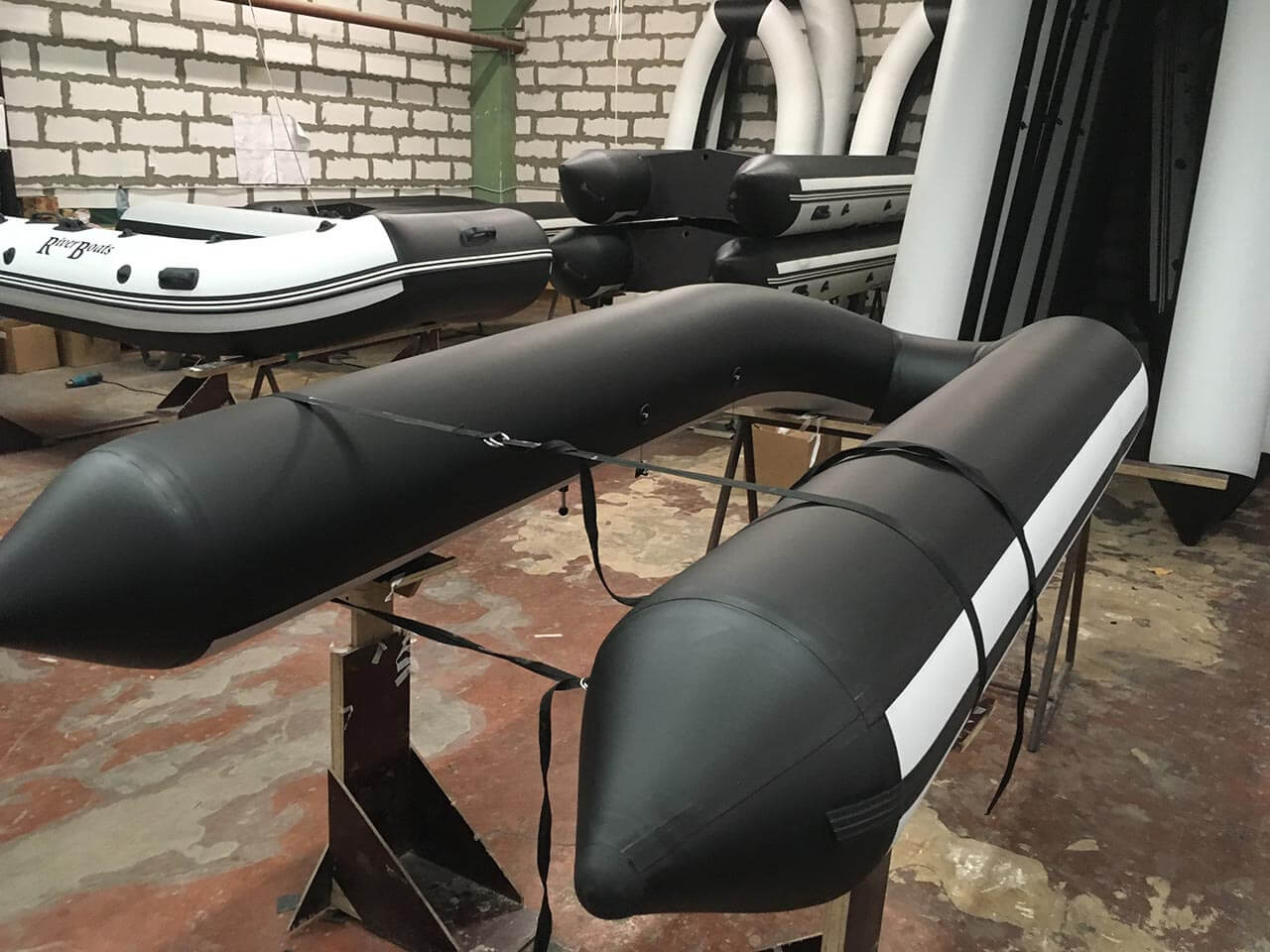 Лодка ПВХ RiverBoats — 410 (Киль)
