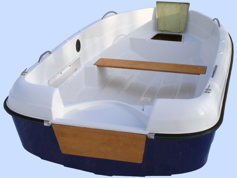 Моторная лодка повышенной вместимости ВИЗА Легант-400