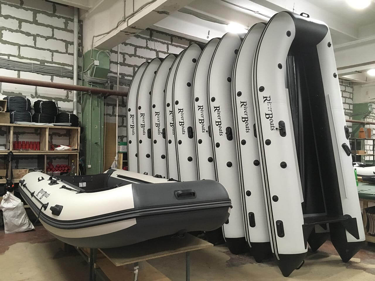 Лодка ПВХ RiverBoats — 410 (Киль)