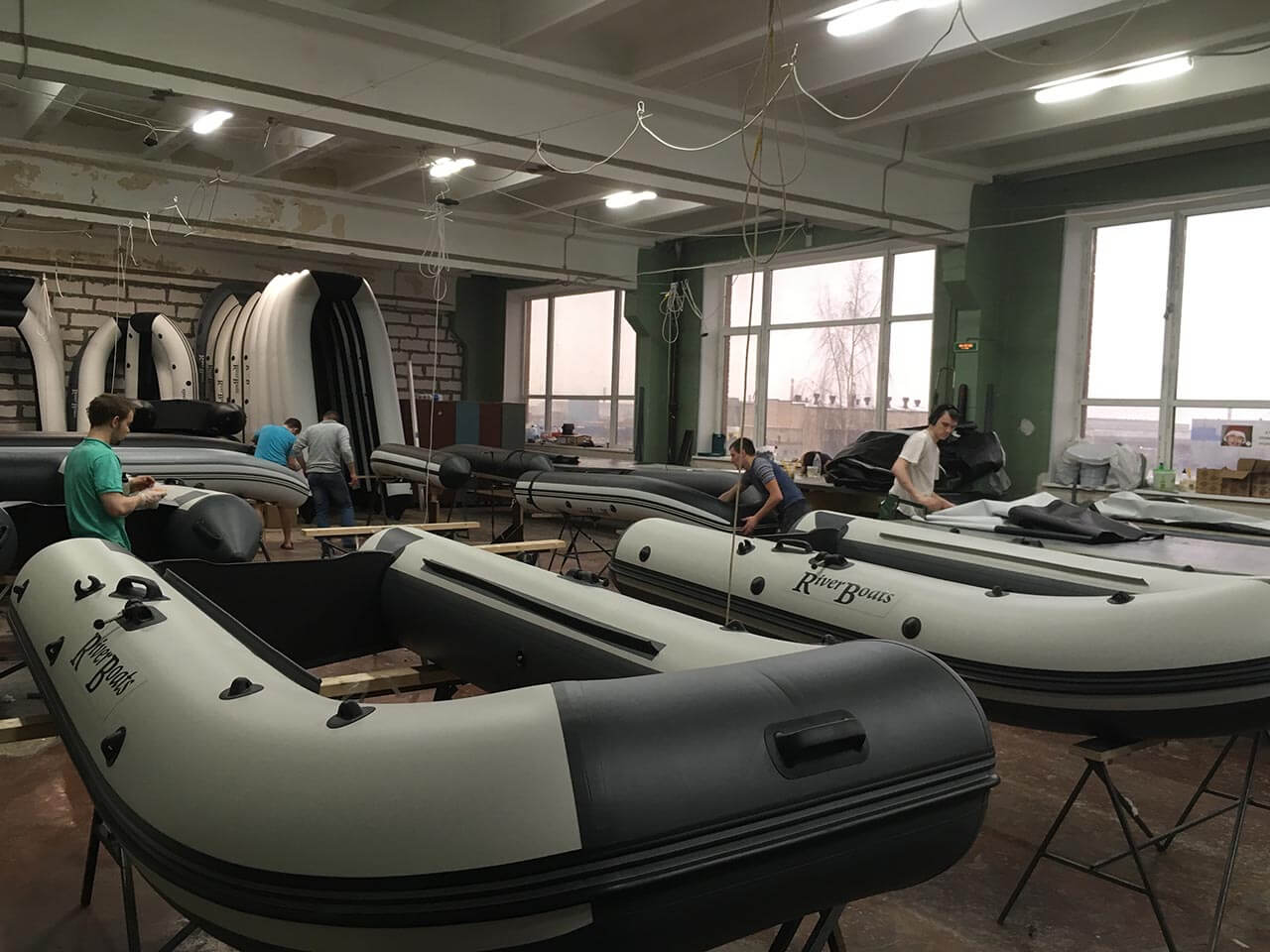 Лодка ПВХ RiverBoats — 410 (Киль)