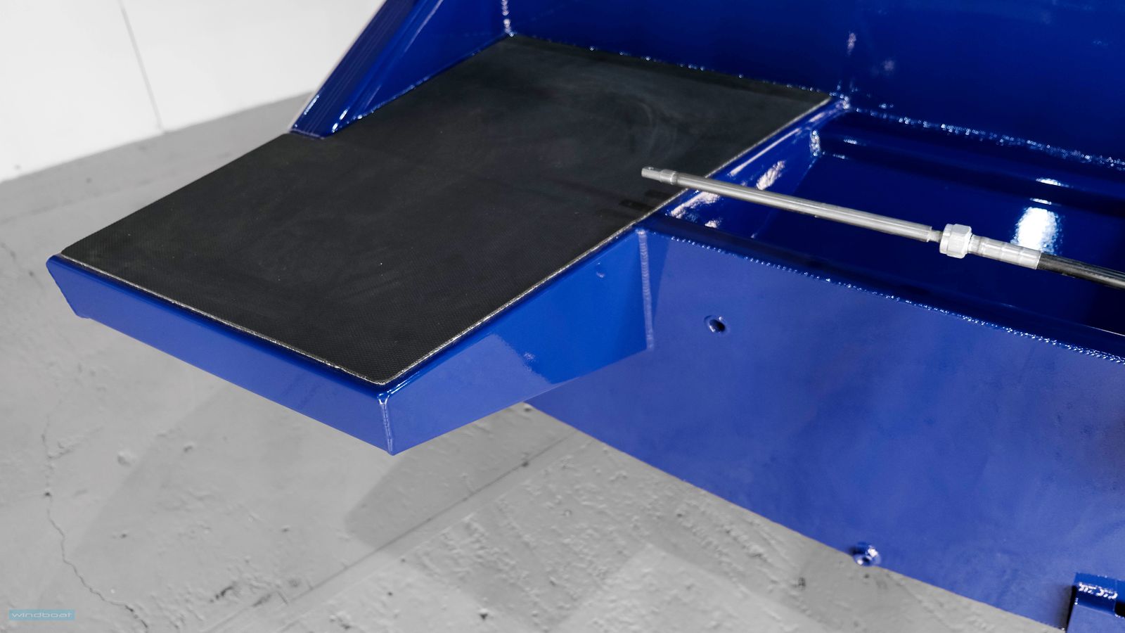 Лодка WINDBOAT 4.5 DCX