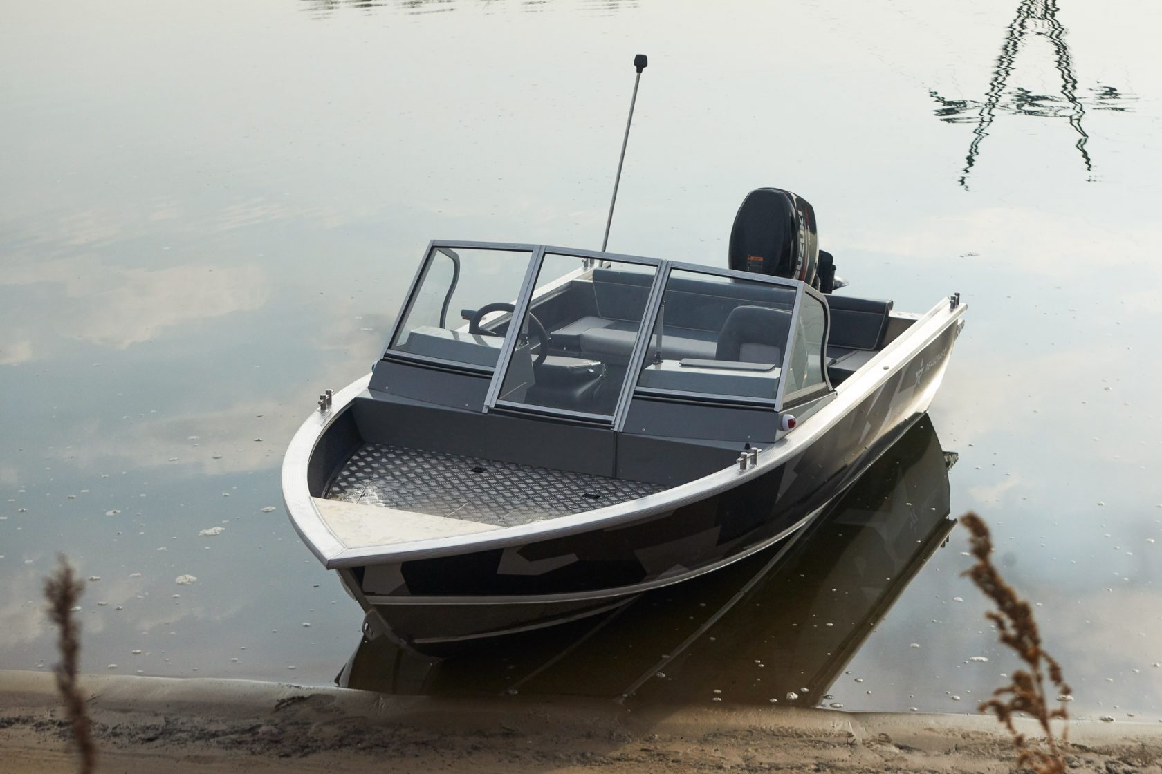 Лодка Realcraft 460 FISH
