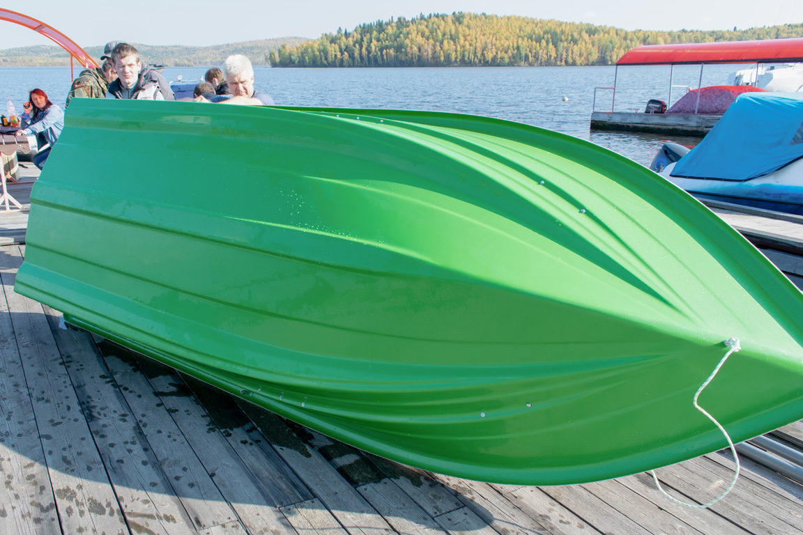 Моторная лодка ВИЗА Легант-425
