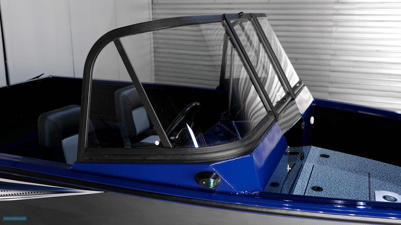 Лодка WINDBOAT 4.5 DCX
