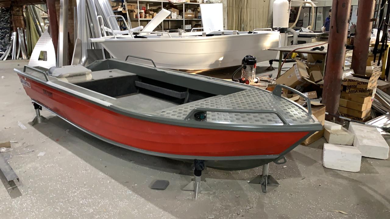 Алюминиевая лодка 390 Dart long
